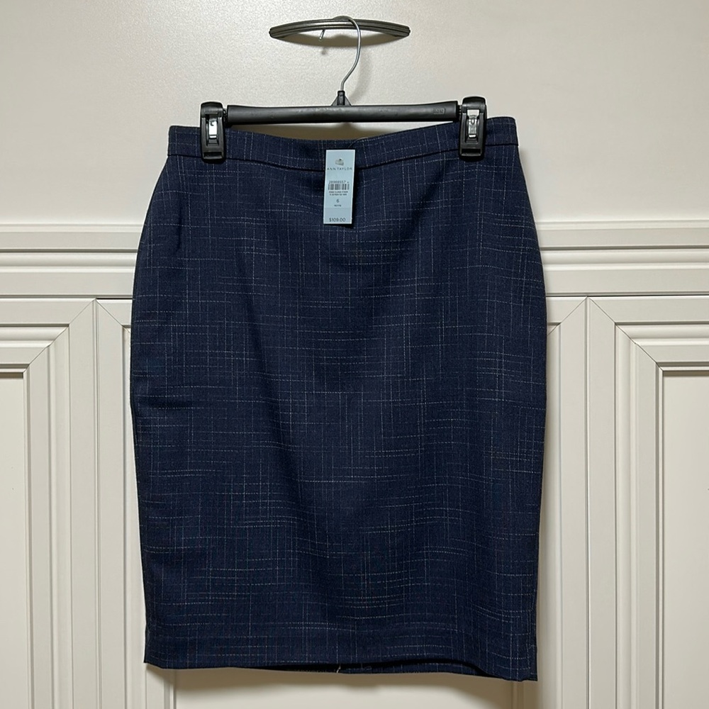 Ann Taylor navy pencil skirt